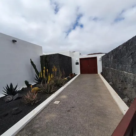 Villa Montana Vista Playa Blanca